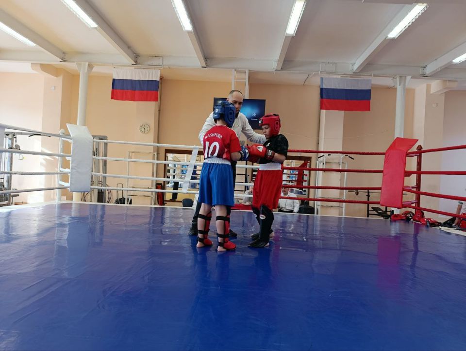 Сегодня в Северодонецкой спортивной школе №1 состоялся турнир памяти заслуженного тренера РФ А.К. Курдюмова Сегодня в Северодонецкой спортивной школе №1 состоялся турнир памяти заслуженного тренера РФ А.К. Курдюмова