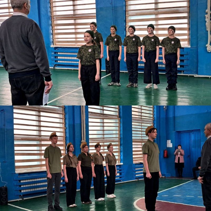 В ГБОУ ЛНР "Каменская СШ" прошел военно-патриотический конкурс «Смотр строя и песни», посвященный Дню защитника Отечества В ГБОУ ЛНР "Каменская СШ" прошел военно-патриотический конкурс «Смотр строя и песни», посвященный Дню защитника Отечества