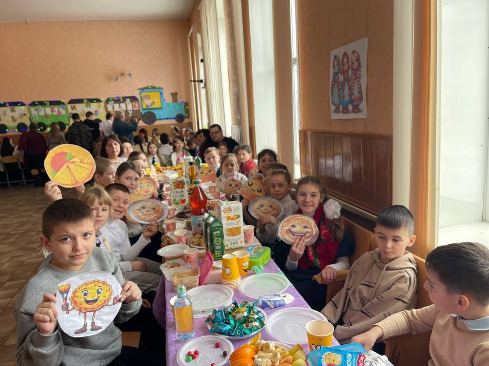Вячеслав Третьяков: В рамках празднования Масленичной недели для учащихся ГБОУ ЛНР «Новоастраханская СШ» Кременского МО состоялось праздничное мероприятие "ШИРОКАЯ МАСЛЕНИЦА" Вячеслав Третьяков: В рамках празднования Масленичной недели для учащихся ГБОУ ЛНР «Новоастраханская СШ» Кременского МО состоялось праздничное мероприятие "ШИРОКАЯ МАСЛЕНИЦА"