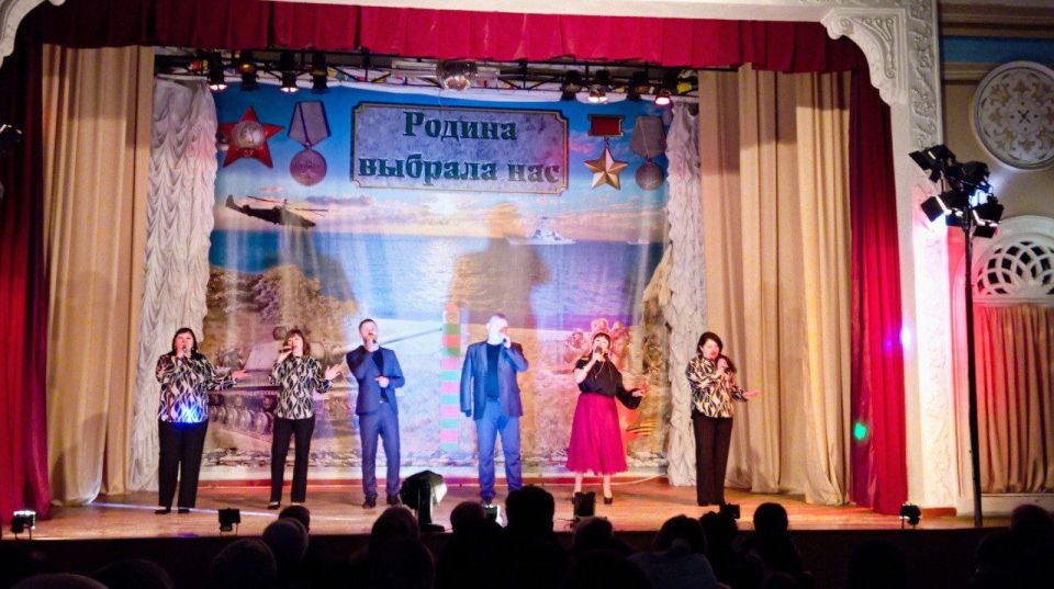 В Доме культуры им. Горького пгт Ясеновский прошло праздничное мероприятие В Доме культуры им. Горького пгт Ясеновский прошло праздничное мероприятие