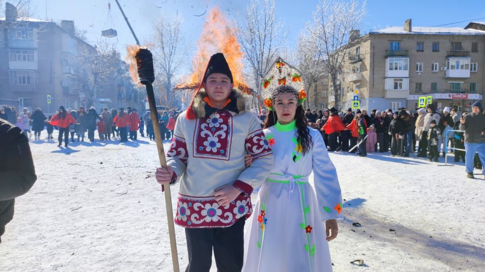 Яркое прощание с зимой: как Молодогвардейск праздновал Масленицу Яркое прощание с зимой: как Молодогвардейск праздновал Масленицу