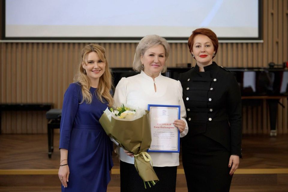 Дарья Лантратова: Русь древняя, Русь изначальная Дарья Лантратова: Русь древняя, Русь изначальная