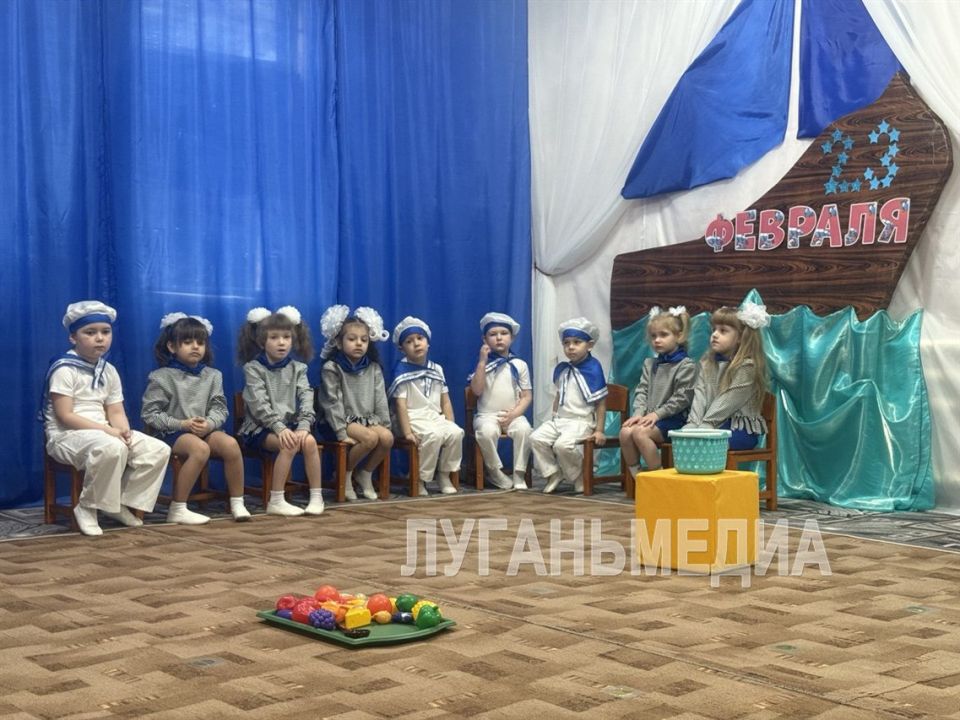 Морской тематике был посвящен праздничный утренник в детском саду «Аленка» города Первомайска Морской тематике был посвящен праздничный утренник в детском саду «Аленка» города Первомайска