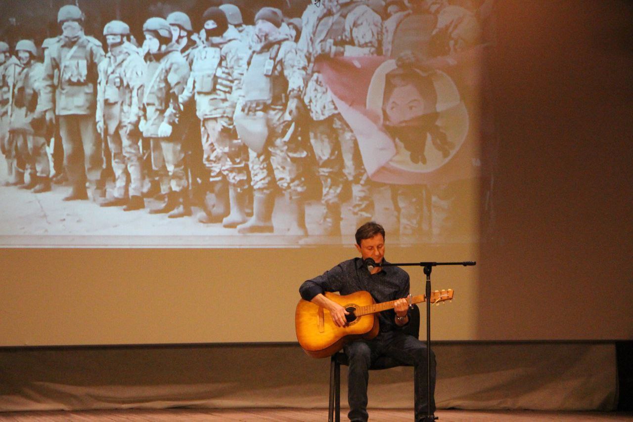 В Меловском муниципальном округе состоялся праздничный концерт посвящённый, Дню защитника Отечества В Меловском муниципальном округе состоялся праздничный концерт посвящённый, Дню защитника Отечества