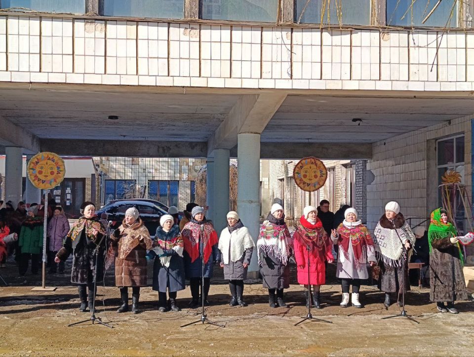 В городе Петровское прошли масленичные гуляния В городе Петровское прошли масленичные гуляния