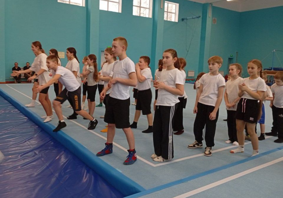 Яркий праздник силы и духа прошёл в Лисичанской спортивной школе! Яркий праздник силы и духа прошёл в Лисичанской спортивной школе!
