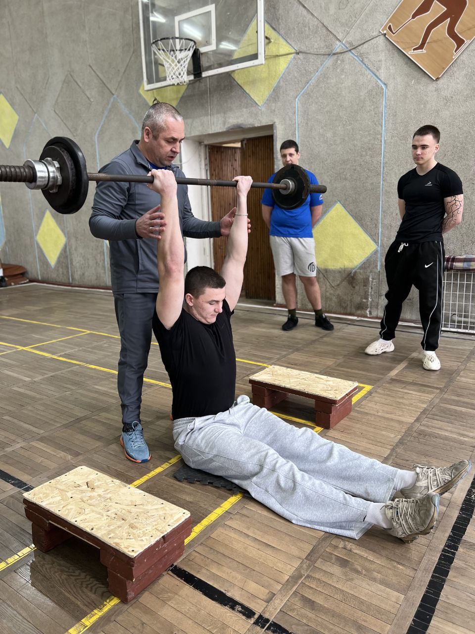 В спортивном комплексе Краснодонского факультета инженерии и менеджмента (филиал) ЛГУ им. В. Даля состоялись яркие соревнования по силовым видам спорта В спортивном комплексе Краснодонского факультета инженерии и менеджмента (филиал) ЛГУ им. В. Даля состоялись яркие соревнования по силовым видам спорта