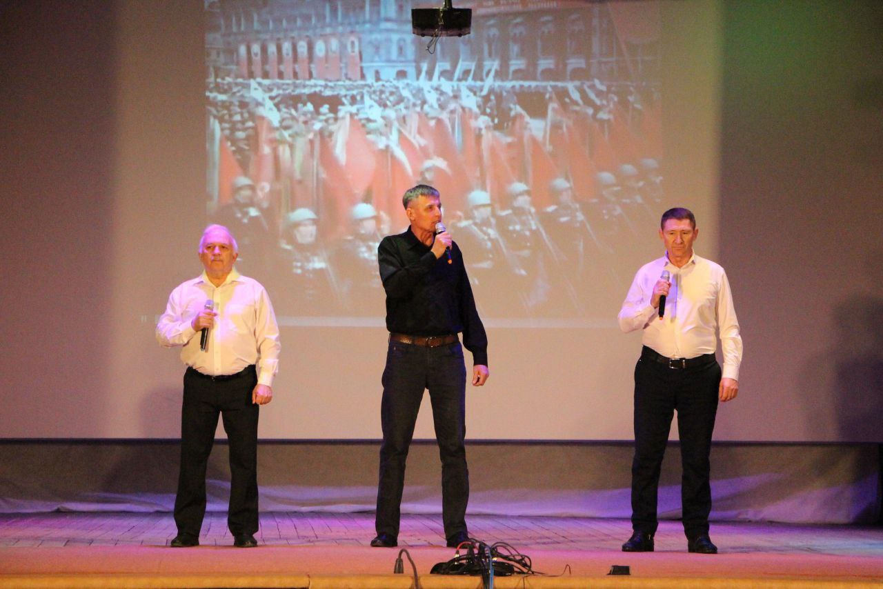 В Меловском муниципальном округе состоялся праздничный концерт посвящённый, Дню защитника Отечества В Меловском муниципальном округе состоялся праздничный концерт посвящённый, Дню защитника Отечества