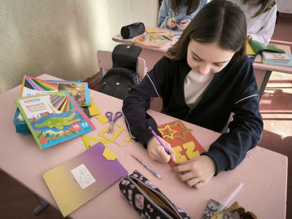 Благодарим коллектив ГБОУ ЛНР «Зимогорьевская СШ им. И. Малько» Благодарим коллектив ГБОУ ЛНР «Зимогорьевская СШ им. И. Малько»