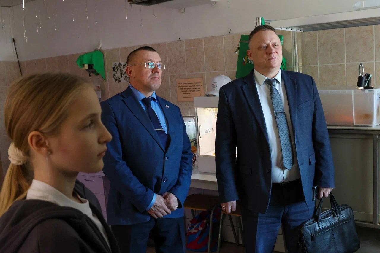 Учителя агроклассов в ЕАО получат дополнительные выплаты