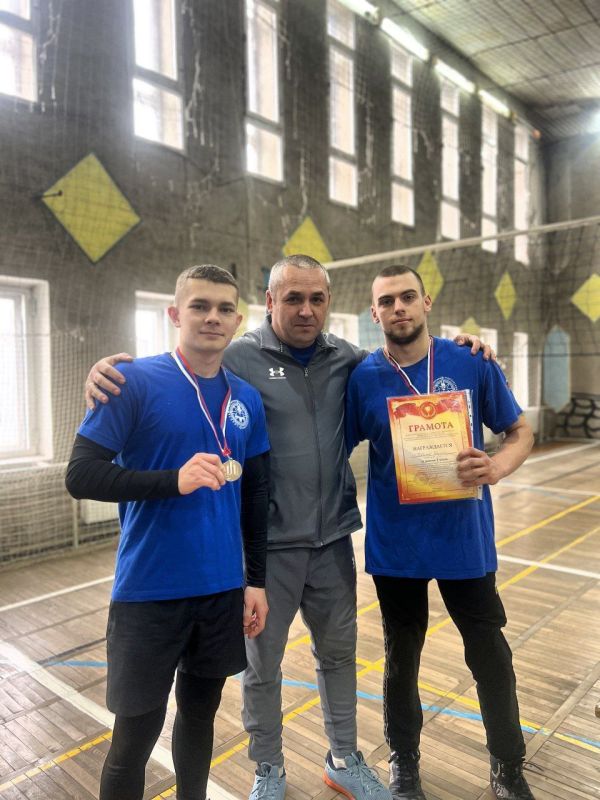 20 февраля на базе спортивного комплекса Краснодонского факультета инженерии и менеджмента (филиал) ЛГУ им. В. Даля состоялись традиционные соревнования, приуроченные ко Дню защитника Отечества, по силовым видам спорта 20 февраля на базе спортивного комплекса Краснодонского факультета инженерии и менеджмента (филиал) ЛГУ им. В. Даля состоялись традиционные соревнования, приуроченные ко Дню защитника Отечества, по силовым видам спорта