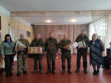 Накануне праздника Дня защитника Отечества активисты Партии «Единая Россия» пгт