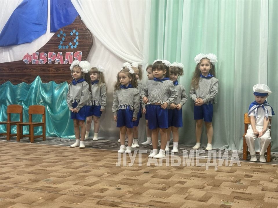 Морской тематике был посвящен праздничный утренник в детском саду «Аленка» города Первомайска Морской тематике был посвящен праздничный утренник в детском саду «Аленка» города Первомайска