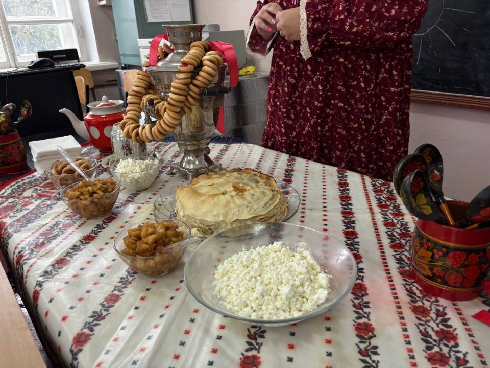 Масленица в Луганском ГАУ. На кафедре технологии молока и молокопродуктов факультета пищевых технологий Луганского государственного аграрного университета имени К.Е Масленица в Луганском ГАУ. На кафедре технологии молока и молокопродуктов факультета пищевых технологий Луганского государственного аграрного университета имени К.Е