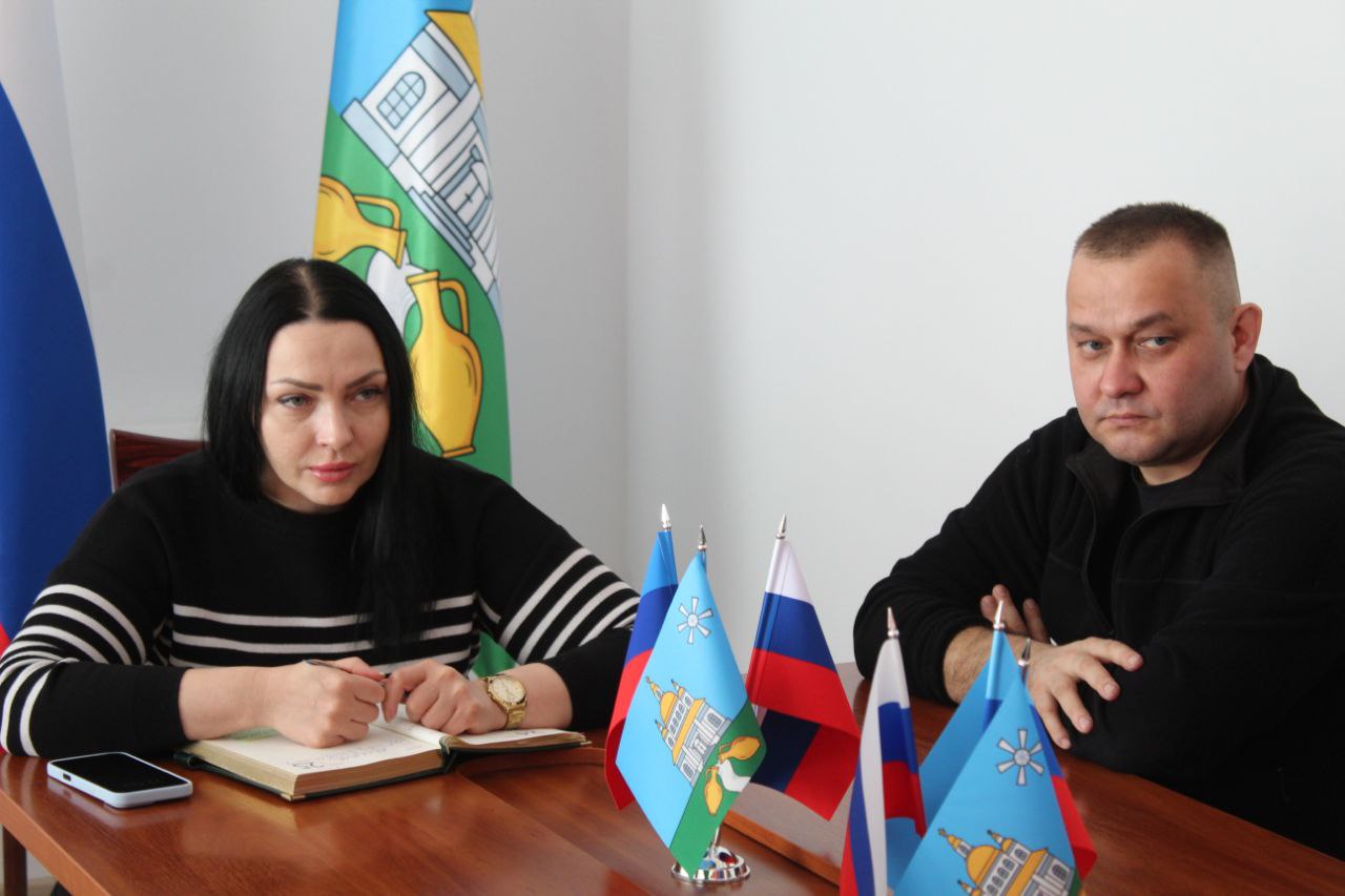 Юлия Кожухарь: Сегодня в Администрации Новопсковского муниципального округа Луганской Народной Республики прошло внеочередное заседание комиссии по чрезвычайным ситуациям