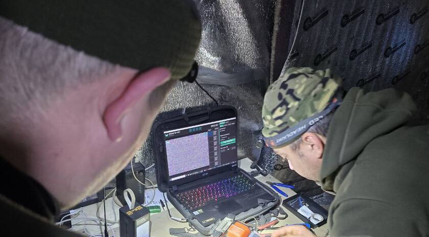 ГЕРОИ НАШЕГО ВРЕМЕНИ. Позывной «Жека»: «Это из поколения в поколение — мужчина должен быть на защите Родины» Они живут и работают рядом с нами ГЕРОИ НАШЕГО ВРЕМЕНИ. Позывной «Жека»: «Это из поколения в поколение — мужчина должен быть на защите Родины» Они живут и работают рядом с нами