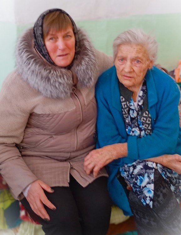 Помощь нуждающимся. Партия «Единая Россия» неизменно уделяет внимание поддержке социально уязвимых групп населения, и помощь нуждающимся по-прежнему находится в числе её ключевых направлений Помощь нуждающимся. Партия «Единая Россия» неизменно уделяет внимание поддержке социально уязвимых групп населения, и помощь нуждающимся по-прежнему находится в числе её ключевых направлений