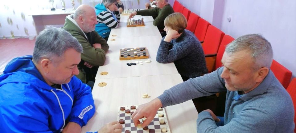 В преддверии Дня Защитника Отечества активисты партии организовали и провели захватывающий шахматно-шашечный турнир, посвященный великому празднику 23 февраля В преддверии Дня Защитника Отечества активисты партии организовали и провели захватывающий шахматно-шашечный турнир, посвященный великому празднику 23 февраля