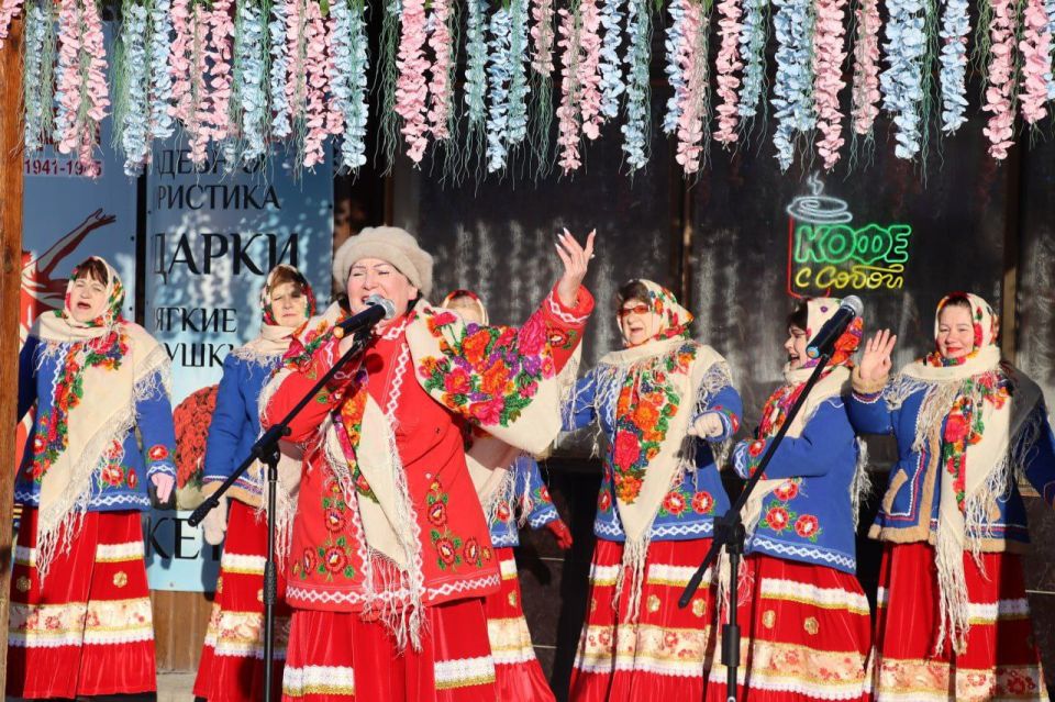 При поддержке "ЕДИНОЙ РОССИИ" в Северодонецке состоялись Масленичные гуляния При поддержке "ЕДИНОЙ РОССИИ" в Северодонецке состоялись Масленичные гуляния