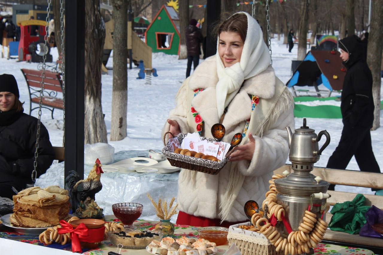 Сергей Козенко: Совместно с жителями округа принял участие в Масленичных гуляниях, которые стали настоящим торжеством весны, радости и тепла, подарив незабываемые впечатления и заряд позитивной энергии Сергей Козенко: Совместно с жителями округа принял участие в Масленичных гуляниях, которые стали настоящим торжеством весны, радости и тепла, подарив незабываемые впечатления и заряд позитивной энергии