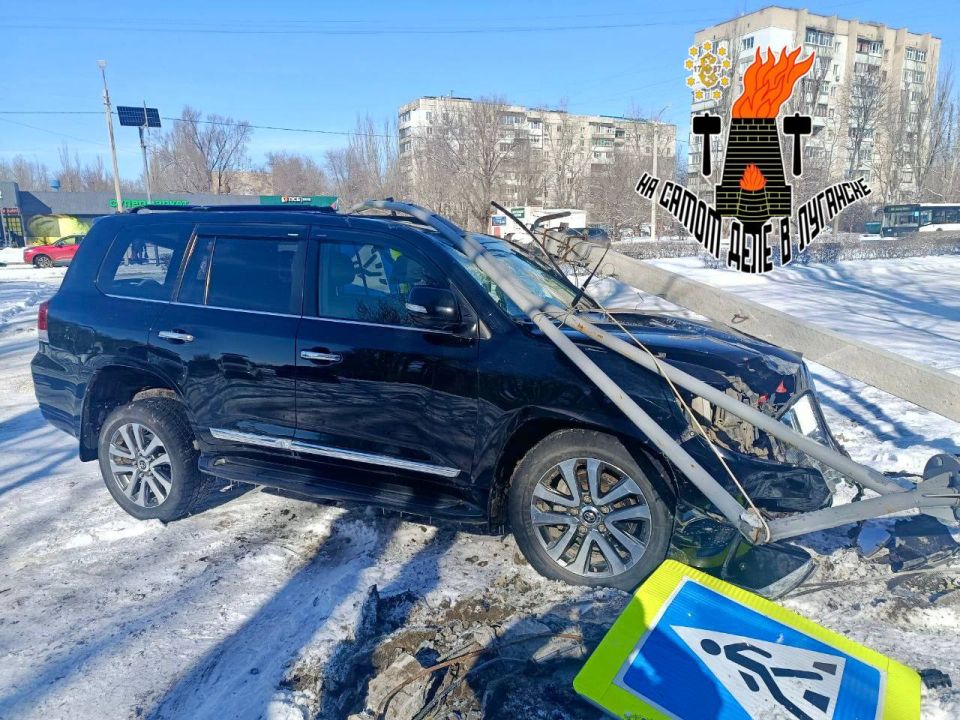 ДТП на ул. 30летия Победы в Луганске: пешехода сбили на «зебре» ДТП на ул. 30летия Победы в Луганске: пешехода сбили на «зебре»