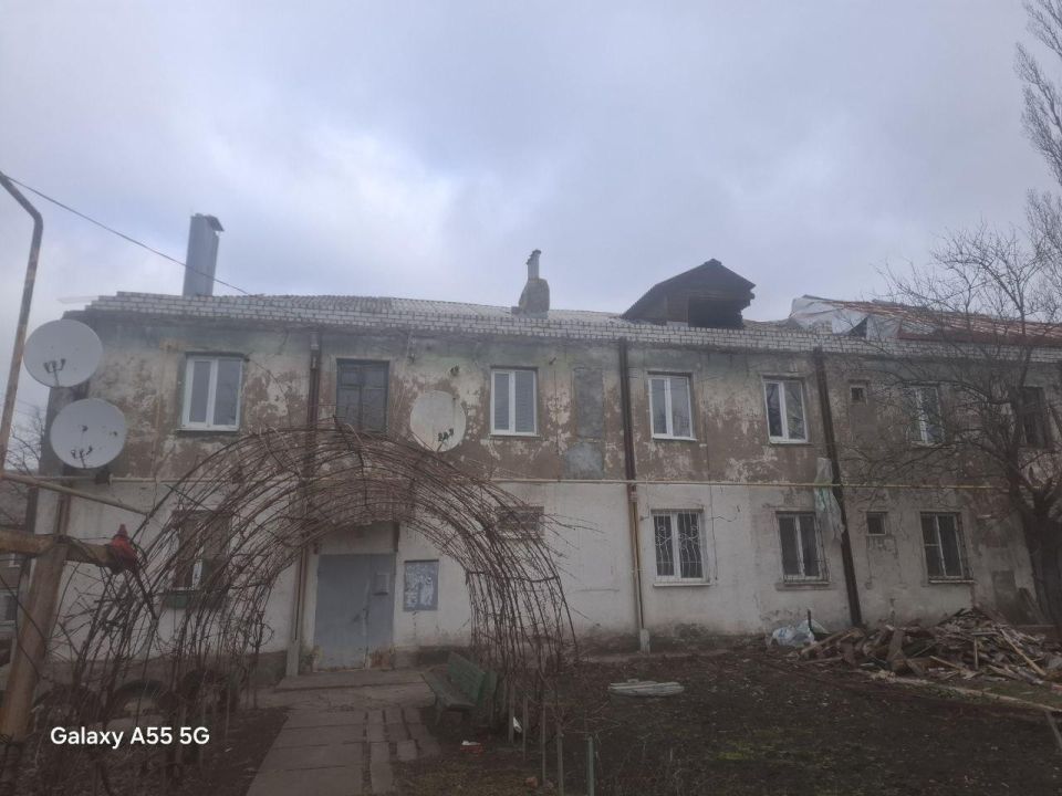 Калужские строители приступили к восстановлению ещё одного дома в Первомайске Калужские строители приступили к восстановлению ещё одного дома в Первомайске