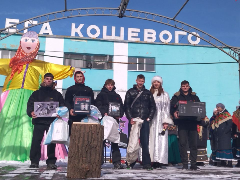 В Суходольске прошло яркое и тёплое театрализованное представление «Масленица к нам идёт — радость нам несёт!», которое собрало жителей и гостей города на праздничное мероприятие, подготовленное работниками культуры города В Суходольске прошло яркое и тёплое театрализованное представление «Масленица к нам идёт — радость нам несёт!», которое собрало жителей и гостей города на праздничное мероприятие, подготовленное работниками культуры города