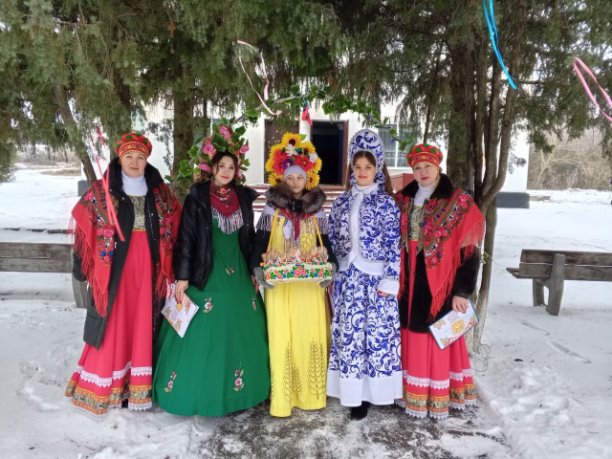 В Калмыковке Меловского округа отпраздновали Масленицу В Калмыковке Меловского округа отпраздновали Масленицу
