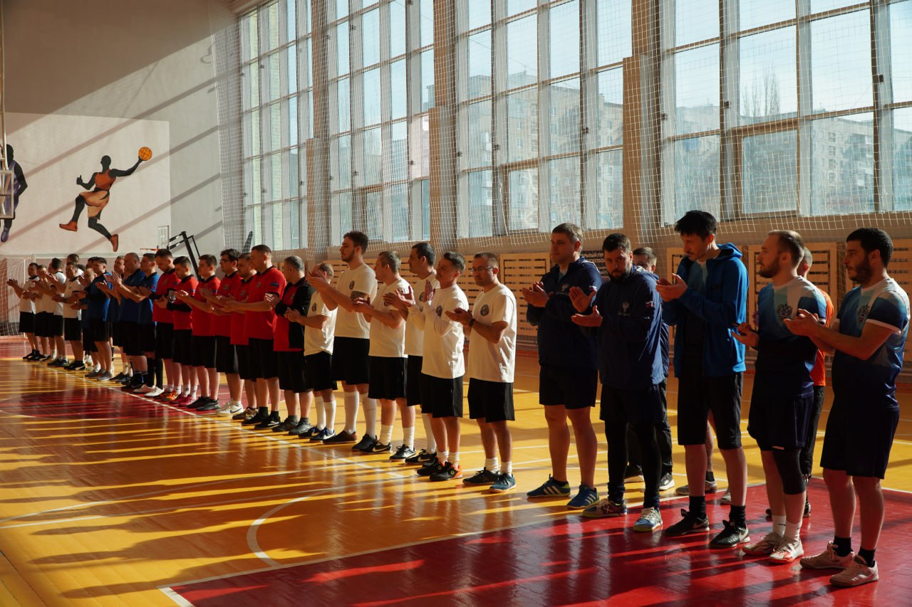 Альберт Апшев: В преддверии Дня защитника Отечества организовали и провели турнир по мини-футболу среди дорожников региона Альберт Апшев: В преддверии Дня защитника Отечества организовали и провели турнир по мини-футболу среди дорожников региона