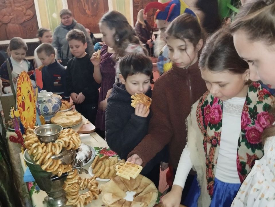 Масленица в Доме культуры имени Шевченко Масленица в Доме культуры имени Шевченко