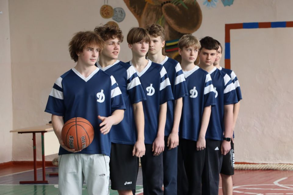 В ССШ №9 почтили память героя спортивными рекордами В ССШ №9 почтили память героя спортивными рекордами