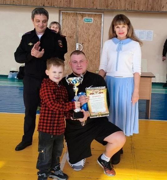 В Антраците на базе МБУ «Спортивный комплекс - Антрацит», в преддверии празднования Дня защитника Отечества, прошёл турнир по мини-футболу среди команд сотрудников территориальных органов Министерства внутренних дел России... В Антраците на базе МБУ «Спортивный комплекс - Антрацит», в преддверии празднования Дня защитника Отечества, прошёл турнир по мини-футболу среди команд сотрудников территориальных органов Министерства внутренних дел России...