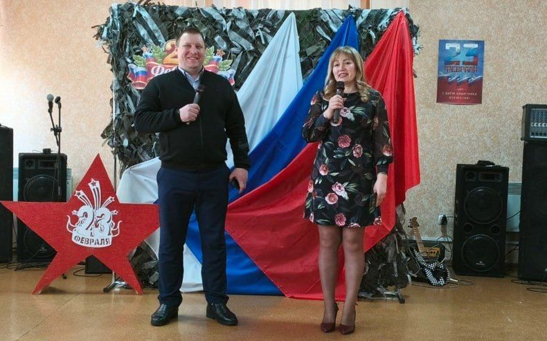 Праздничный концерт «Мужество, доблесть и честь» прошёл в пгт Калининский Праздничный концерт «Мужество, доблесть и честь» прошёл в пгт Калининский
