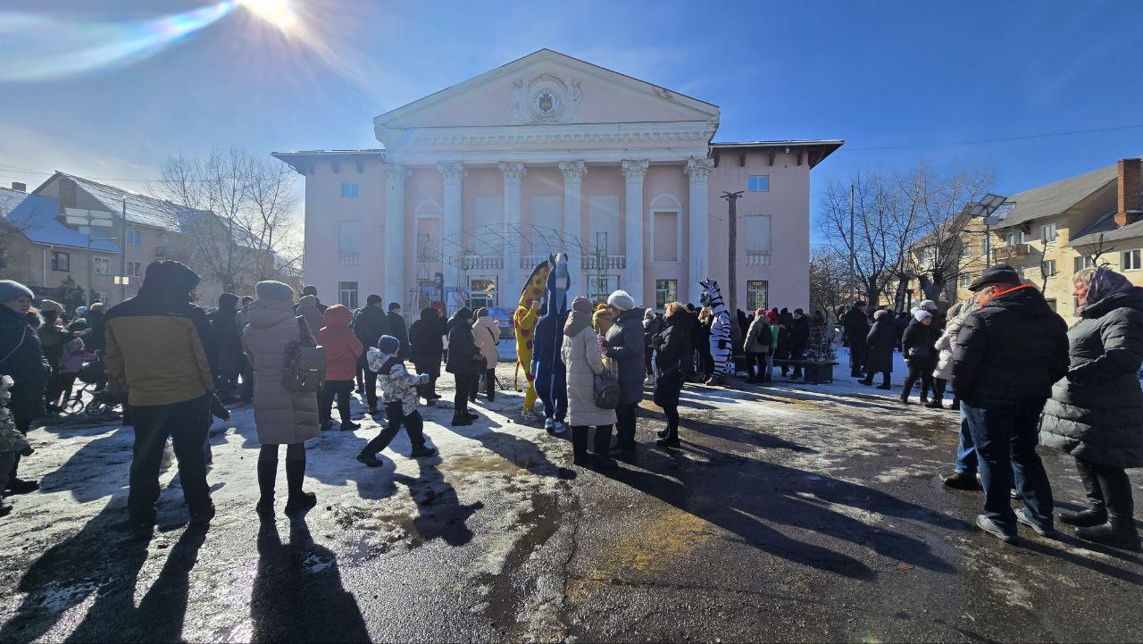 Масленичные гулянья прошли в городе Счастье Масленичные гулянья прошли в городе Счастье