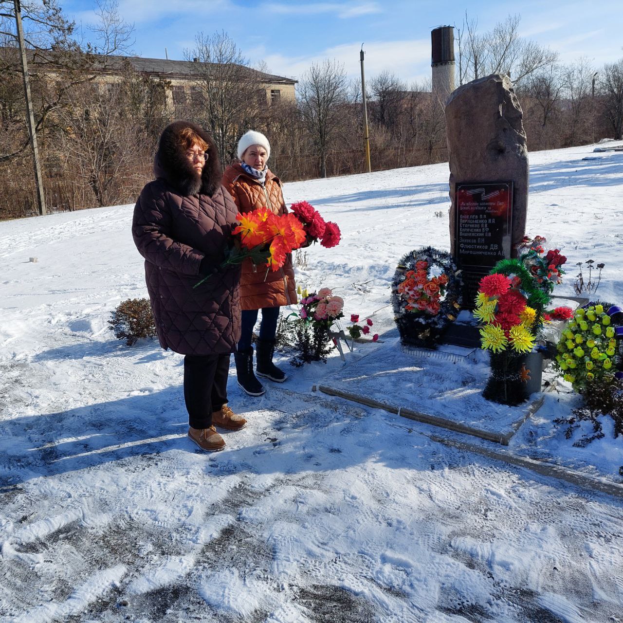 Сергей Козенко: Сегодня, в День защитника Отечества, мы почтили память всех защитников, которые отдали свои жизни, исполняя воинский и служебный долг, защищая людей, родную землю и наше будущее Сергей Козенко: Сегодня, в День защитника Отечества, мы почтили память всех защитников, которые отдали свои жизни, исполняя воинский и служебный долг, защищая людей, родную землю и наше будущее