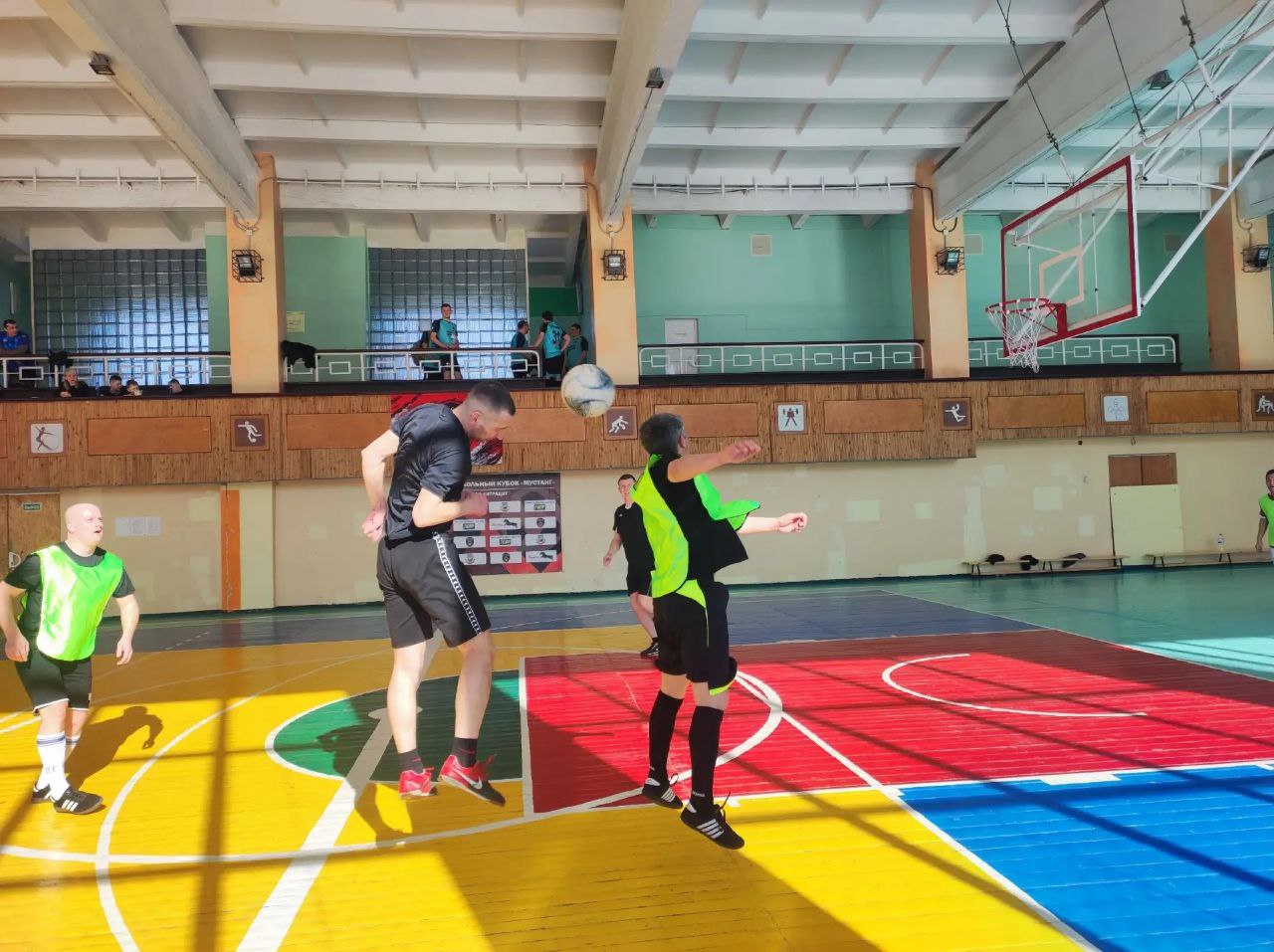 В Антраците на базе МБУ «Спортивный комплекс - Антрацит», в преддверии празднования Дня защитника Отечества, прошёл турнир по мини-футболу среди команд сотрудников территориальных органов Министерства внутренних дел России... В Антраците на базе МБУ «Спортивный комплекс - Антрацит», в преддверии празднования Дня защитника Отечества, прошёл турнир по мини-футболу среди команд сотрудников территориальных органов Министерства внутренних дел России...