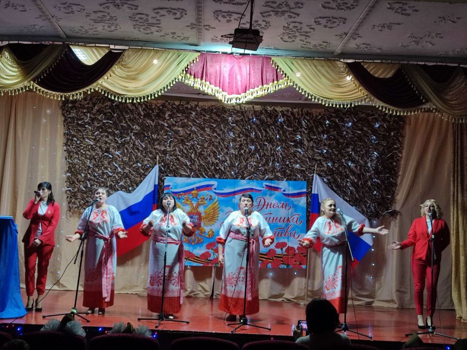 В пгт Городище прошел концерт "Для вас, защитники Отечества" В пгт Городище прошел концерт "Для вас, защитники Отечества"
