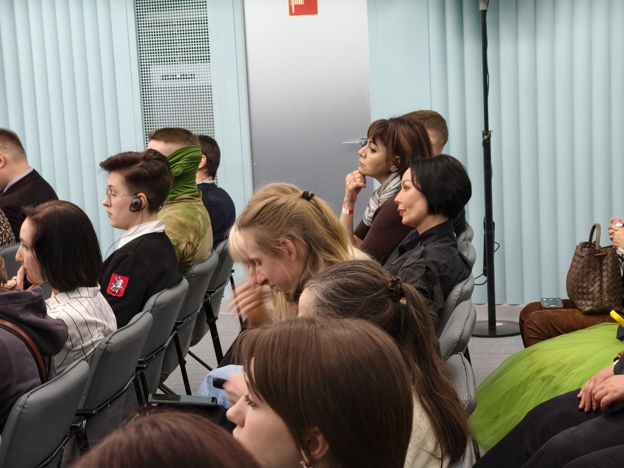 Анна Сорока: Второй день Международного фестиваля документального кино «RT.Док: Время наших героев», который проходит в Москве на площадке Национального центра «Россия», выдался невероятно насыщенным и продуктивным и, что... Анна Сорока: Второй день Международного фестиваля документального кино «RT.Док: Время наших героев», который проходит в Москве на площадке Национального центра «Россия», выдался невероятно насыщенным и продуктивным и, что...