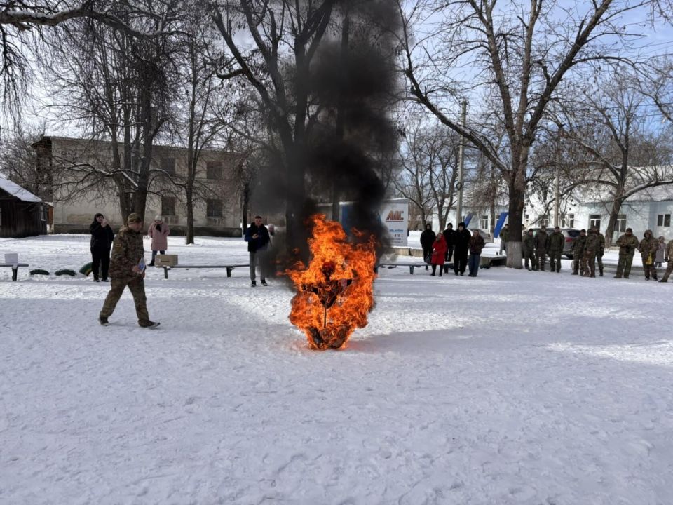 В поселке Северный на площади возле ДК прошло мероприятие ,посвященное проводам зимы В поселке Северный на площади возле ДК прошло мероприятие ,посвященное проводам зимы