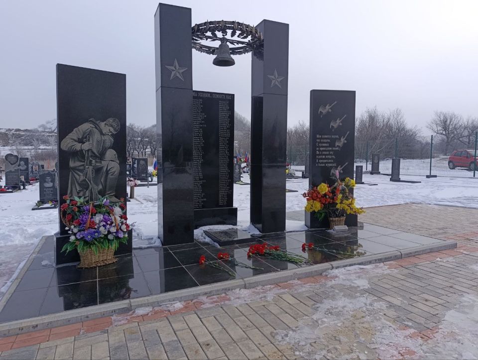 День защитника Отечества сегодня наполнен особым смыслом: это не просто календарная дата, а день нашего безмерного уважения и преклонения перед современными героями День защитника Отечества сегодня наполнен особым смыслом: это не просто календарная дата, а день нашего безмерного уважения и преклонения перед современными героями