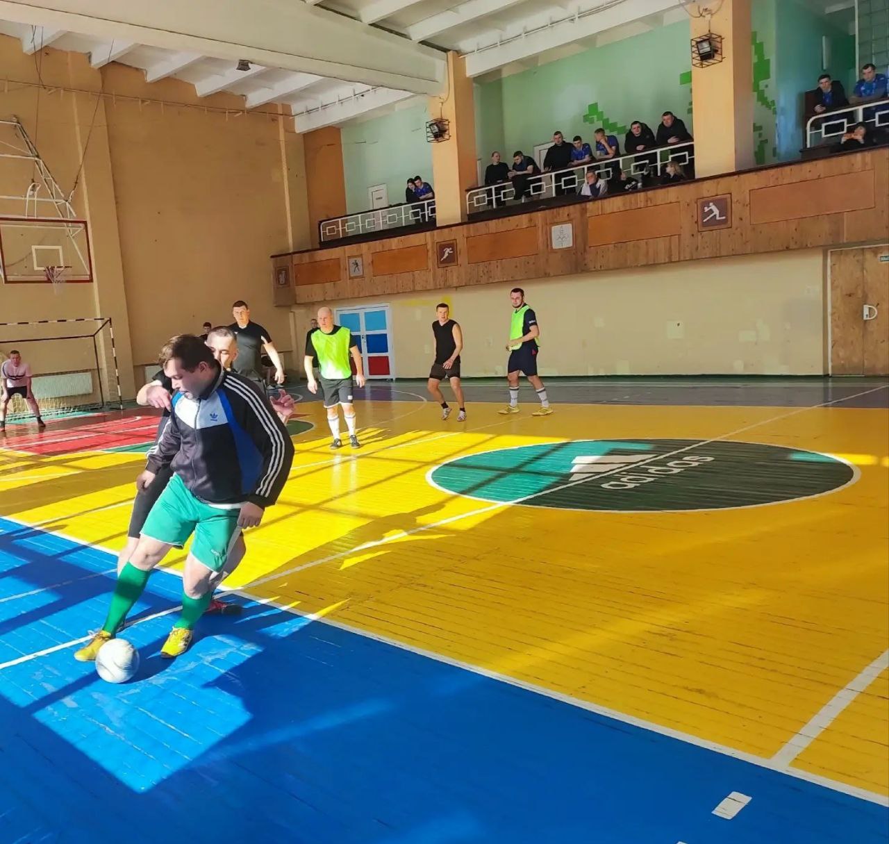 В Антраците на базе МБУ «Спортивный комплекс - Антрацит», в преддверии празднования Дня защитника Отечества, прошёл турнир по мини-футболу среди команд сотрудников территориальных органов Министерства внутренних дел России... В Антраците на базе МБУ «Спортивный комплекс - Антрацит», в преддверии празднования Дня защитника Отечества, прошёл турнир по мини-футболу среди команд сотрудников территориальных органов Министерства внутренних дел России...