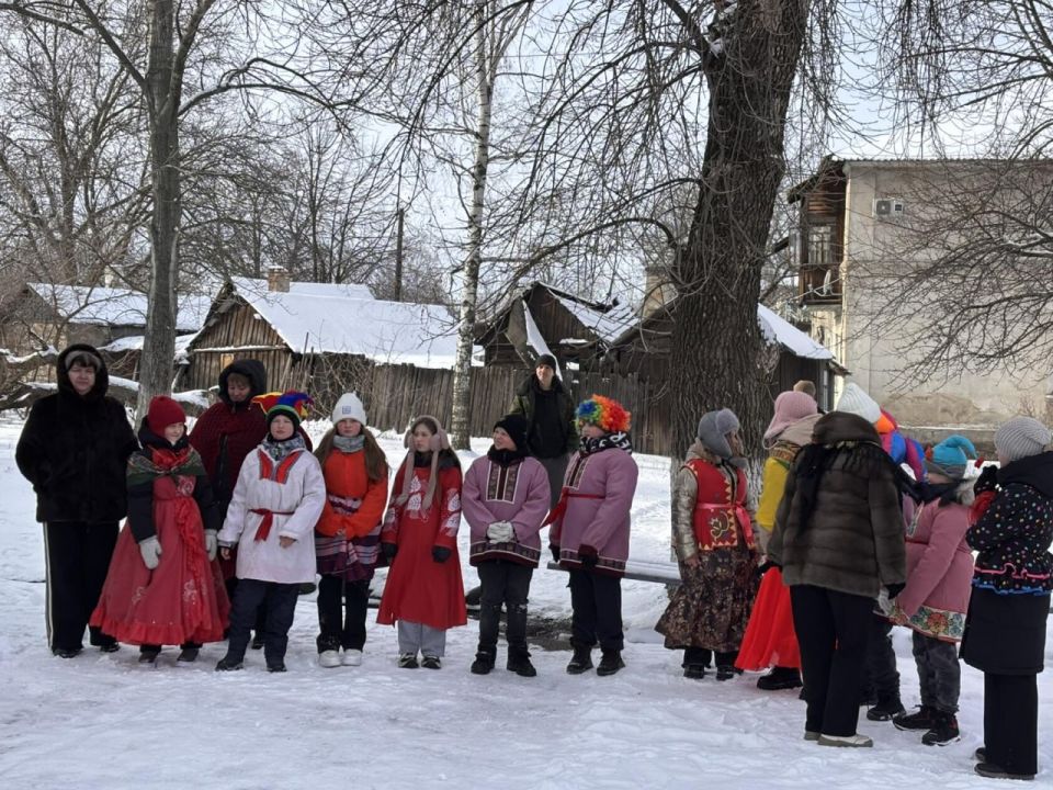 В поселке Северный на площади возле ДК прошло мероприятие ,посвященное проводам зимы В поселке Северный на площади возле ДК прошло мероприятие ,посвященное проводам зимы