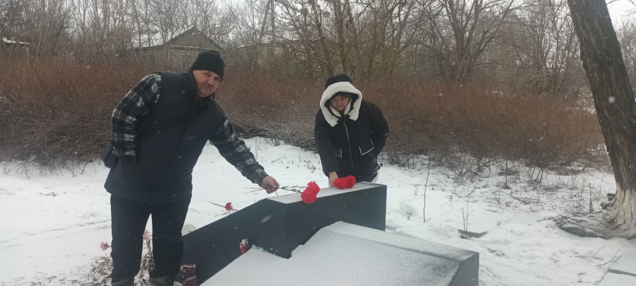 Сергей Козенко: Сегодня, в День защитника Отечества, мы почтили память всех защитников, которые отдали свои жизни, исполняя воинский и служебный долг, защищая людей, родную землю и наше будущее Сергей Козенко: Сегодня, в День защитника Отечества, мы почтили память всех защитников, которые отдали свои жизни, исполняя воинский и служебный долг, защищая людей, родную землю и наше будущее