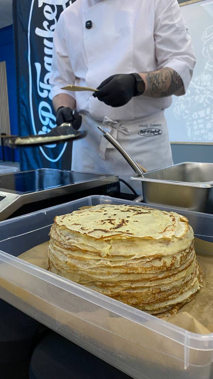 Александр Малькевич: 2000 блинов отправились на передовую из Свердловской области! Александр Малькевич: 2000 блинов отправились на передовую из Свердловской области!