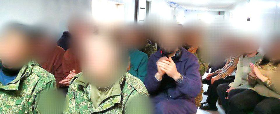 В день Защитника Отечества, душевная встреча в госпитале для бойцов, проходящих реабилитацию В день Защитника Отечества, душевная встреча в госпитале для бойцов, проходящих реабилитацию