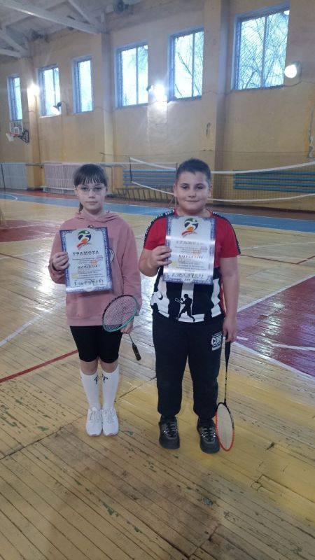 На базе спортзала «Кристалл» Петровского комплекса спортивных сооружений прошел турнир по бадминтону, посвященный Дню защитника отечества На базе спортзала «Кристалл» Петровского комплекса спортивных сооружений прошел турнир по бадминтону, посвященный Дню защитника отечества