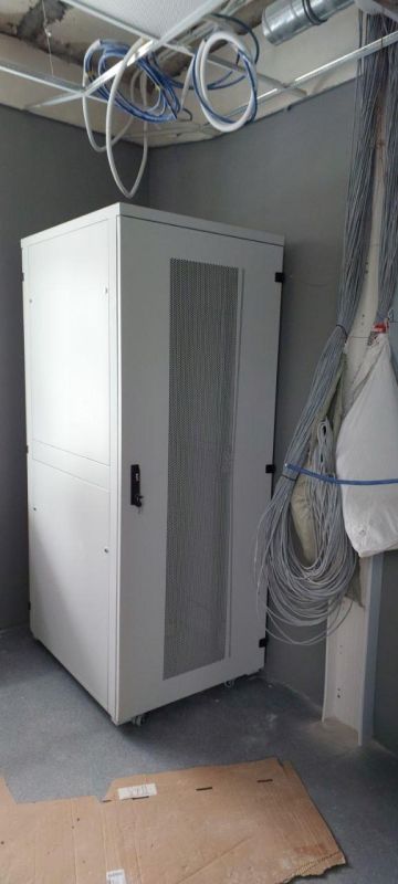 Представитель заказчика из Новосибирской области проконтролировал ход ремонта администрации Беловодска Представитель заказчика из Новосибирской области проконтролировал ход ремонта администрации Беловодска
