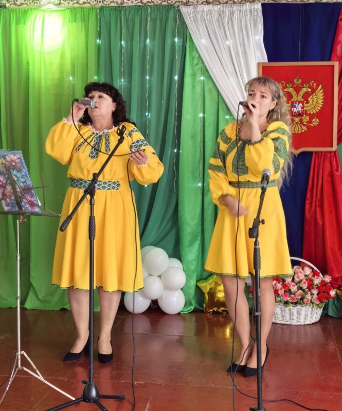 В Булавиновском сельском доме культуры, состоялся праздничный концерт, посвященный Дню защитника Отечества, и всем, кто стоит на страже нашей Родины В Булавиновском сельском доме культуры, состоялся праздничный концерт, посвященный Дню защитника Отечества, и всем, кто стоит на страже нашей Родины