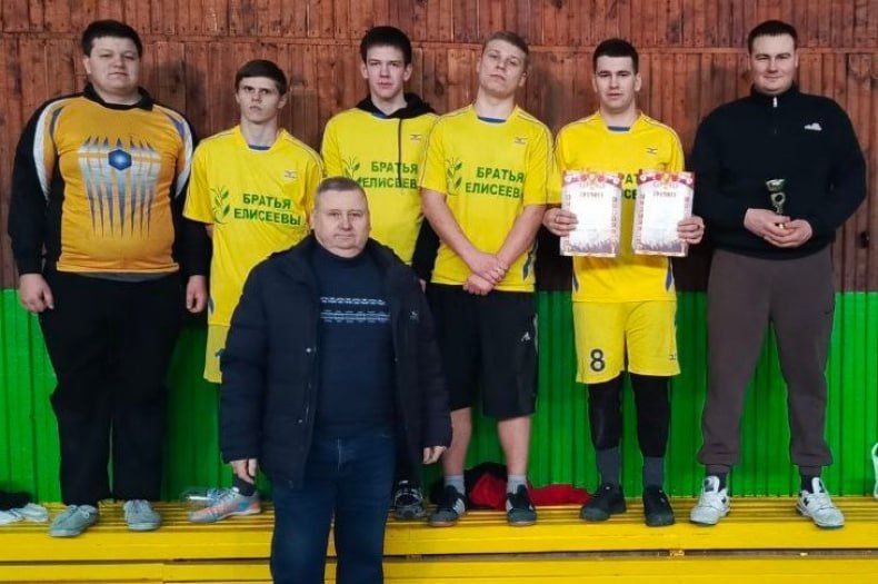 23 февраля в Астаховском спортивном комплексе в очередной раз разыграли «Кубок Защитников Отечества» по минифутболу 23 февраля в Астаховском спортивном комплексе в очередной раз разыграли «Кубок Защитников Отечества» по минифутболу