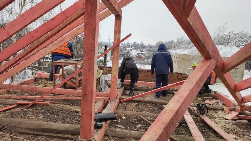 Специалисты из региона-шефа Башкортостана продолжают ремонтировать Петровскую пожарную часть № 13 Специалисты из региона-шефа Башкортостана продолжают ремонтировать Петровскую пожарную часть № 13